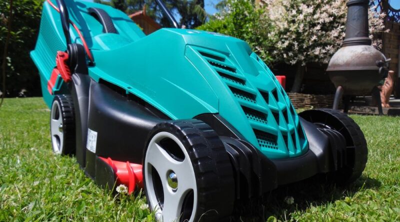 Best Battery-Powered Lawn Mowers: 2024 Review